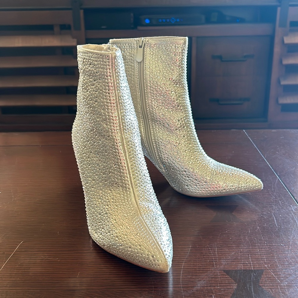 Ladies silver rhinestone ankle boots.